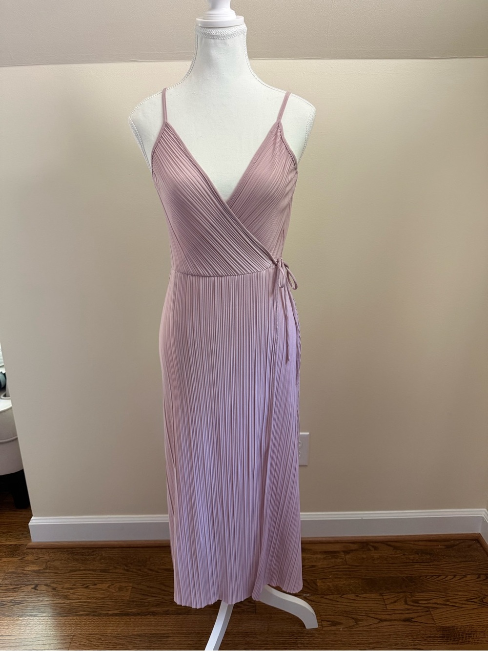XS H&M Pleated Faux Wrap Midi Dress in Dusty Pink